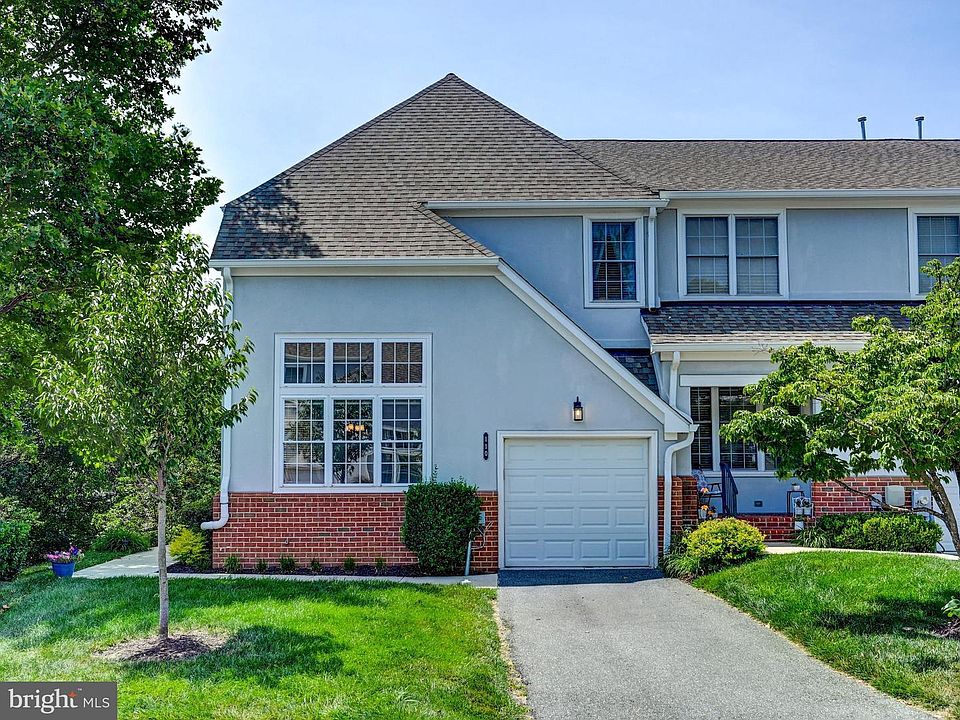 1st image of 110 Old Plantation Way #110