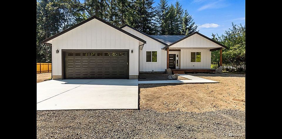 1st image of 1338 46th Ave NE