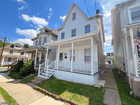 2nd image of 164 Bullman St
