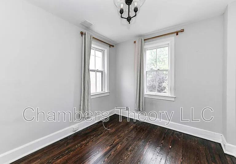 1005 Duke St — Photo 12