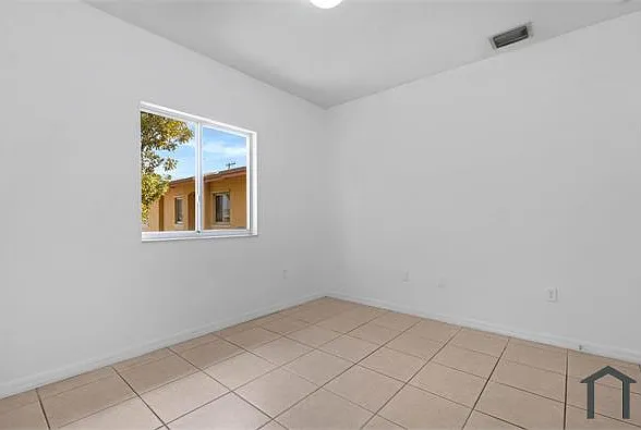 33 E 20th St #205 — Photo 21