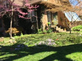 202 E 3rd St, Mountain View, MO 65548