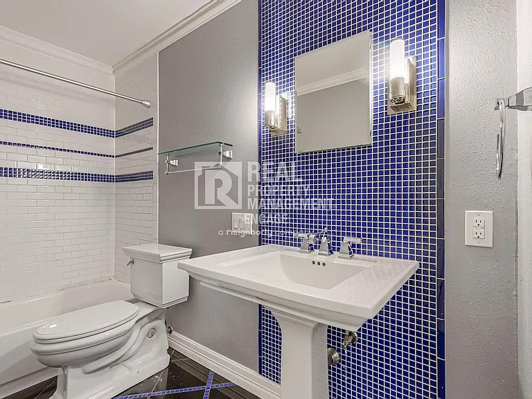 5220 Fleetwood Oaks Ave #210 — Photo 18