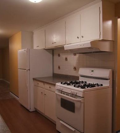 4th image of 20420 14th Ave S