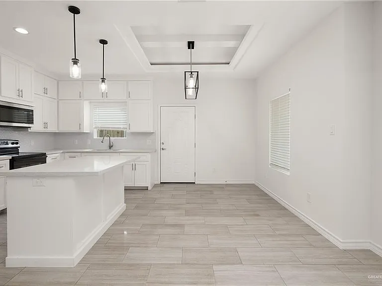 913 W Kohala Ave #3 — Photo 5