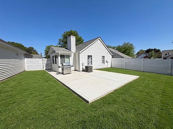 4th image of 2800 Barnwood Xing NW