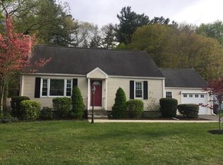 25 Fairlawn St, North Grafton, MA 01536