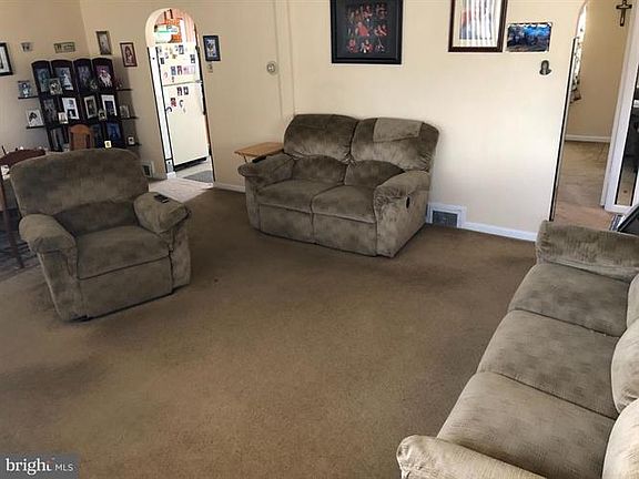 3rd image of 6123 Amon Ave