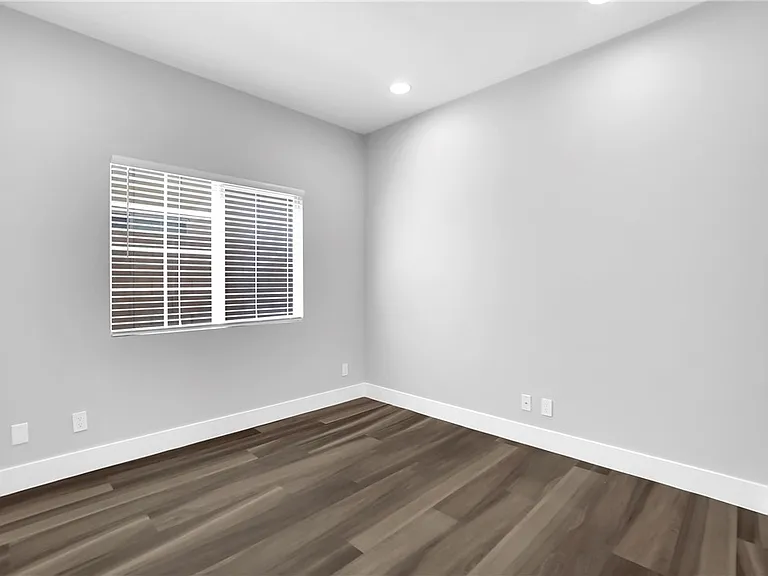 2141 E Nugent St — Photo 23