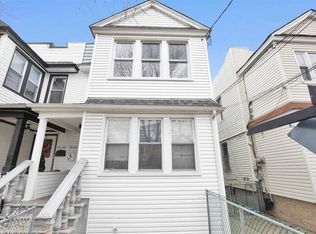 9524 105th St, Ozone Park, NY 11416