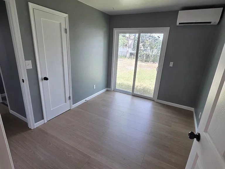 1404 N Bowman Rd — Photo 3