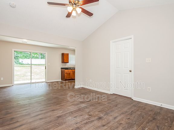 4th image of 6504 Lynmont Dr