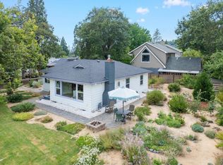 308 NW Van Dyke Pl, Grants Pass, OR 97526
