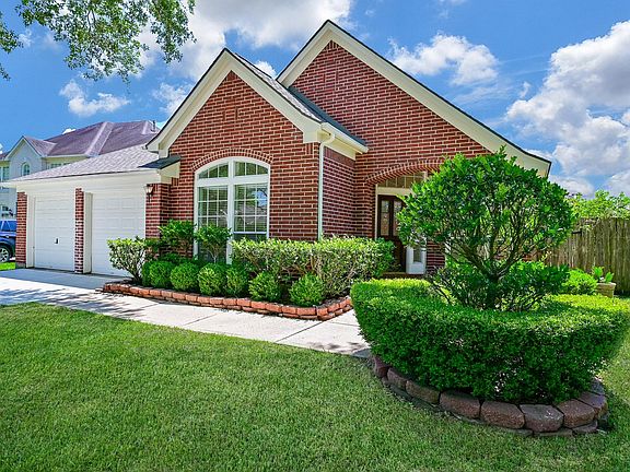 4th image of 12417 Shady Downs Dr