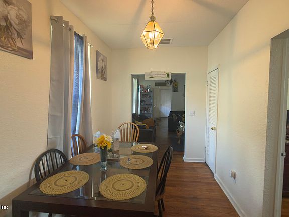 5th image of 1065 SCRIVEN Street