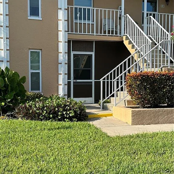 1950 W Crown Pointe Blvd #B-106 — Photo 1