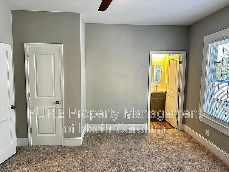 708 Union St S — Photo 18