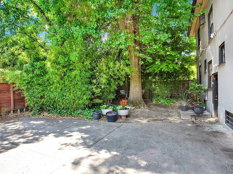 2066 NW Overton St #3 — Photo 10