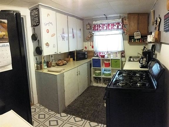 3rd image of 209 S D St