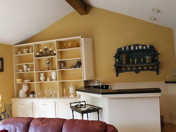 5th image of 13827 Sheri Hollow Ln