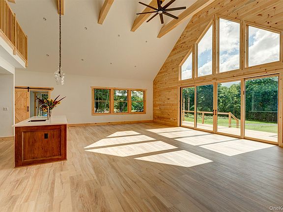 4th image of 184 Mahls Pond Road