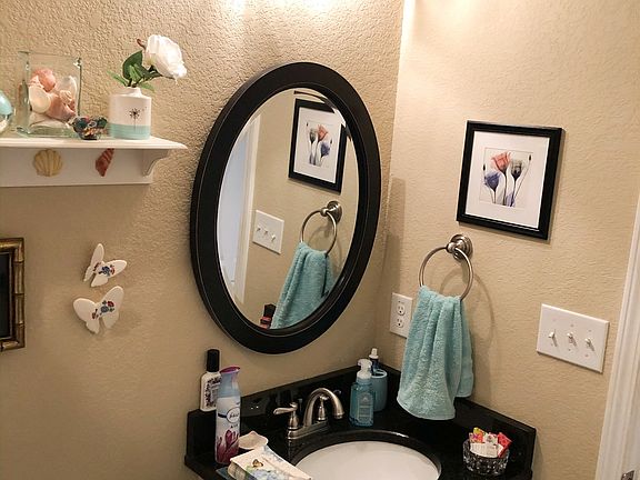 3rd image of 319 Turnberry Cir