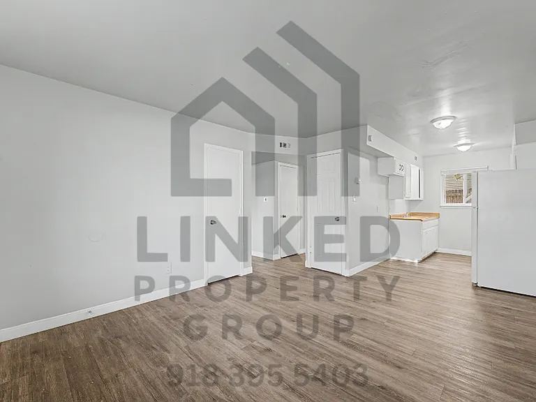 Evanston Apartments — Photo 28