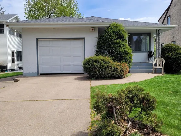 704 16th Ave N, South Saint Paul, MN 55075
