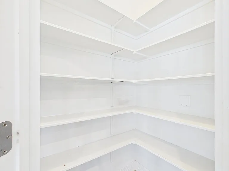 105 Auburn Cv — Photo 19