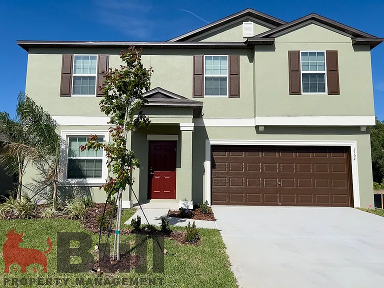1754 Red Loop — Photo 1