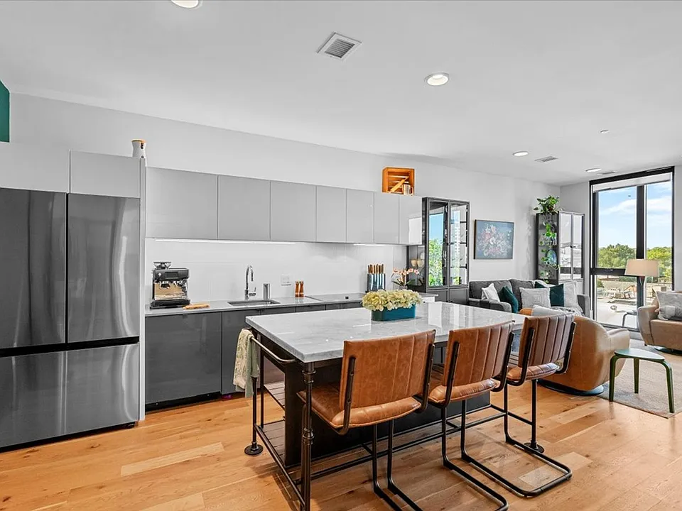 57 N St NW #526