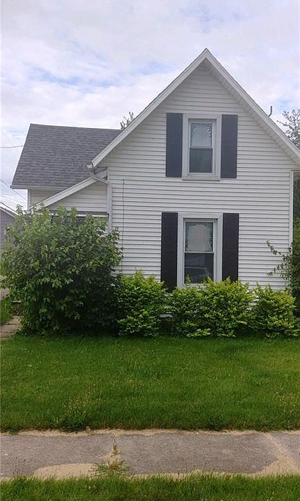 1st image of 117 W 5th St