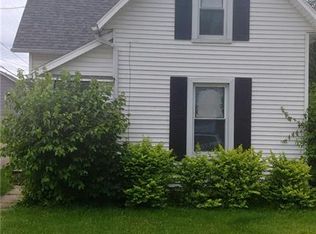 117 W 5th St, Port Clinton, OH 43452