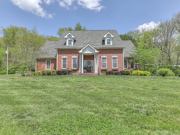 2nd image of 3817 Old Charlotte Pike