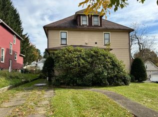 202 Central Ave #6, Warren, PA 16365