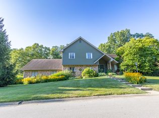 9017 Black Hawk Ln, Indianapolis, IN 46234