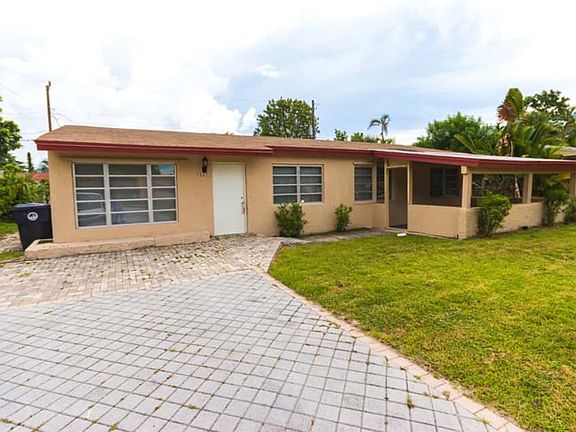 3rd image of 6471 SW 16th Ct