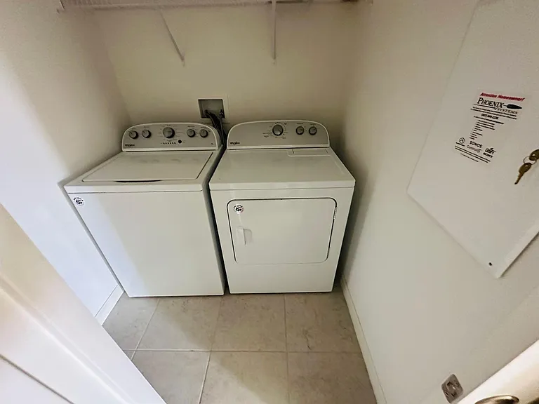 729 Benoi Dr — Photo 17