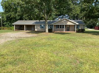 281 Bonds Lake Rd, Danielsville, GA 30633