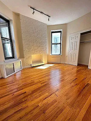 Rented by Bond New York | media 5