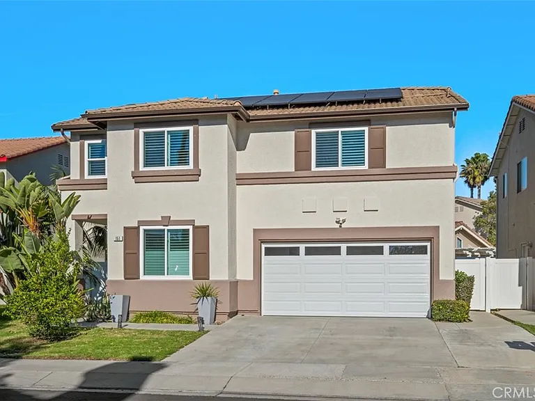 151 Church Pl — Photo 1