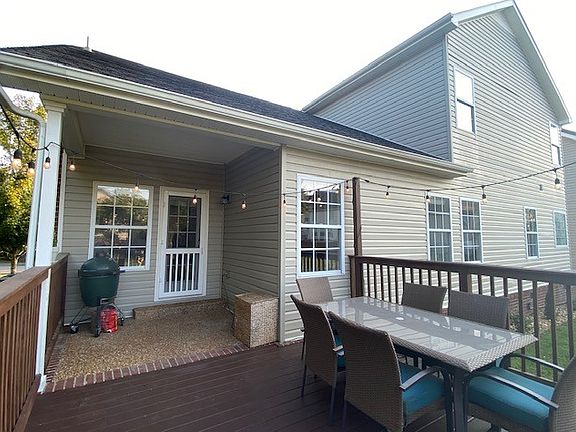 3rd image of 3122 Traviston Dr