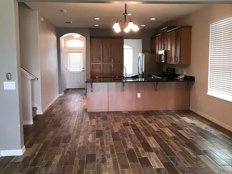 Spacious eating area