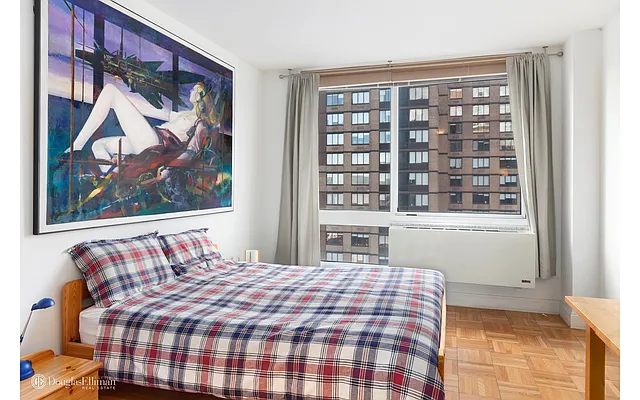 Sold by Douglas Elliman | media 31