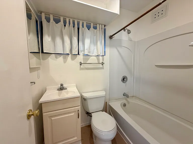 640 Tabor Ln #1 — Photo 10