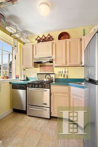 3rd image of 57 Montague St APT 11F