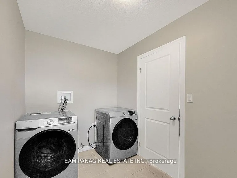 16 Berardi Cres — Photo 14