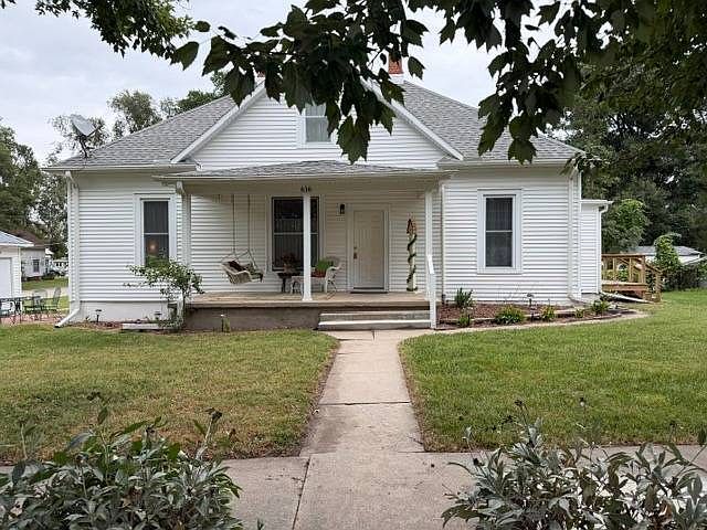 1st image of 616 14th St