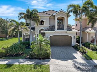 1445 Serrano Cir, Naples, FL 34105