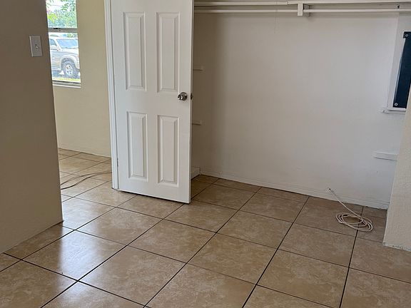 5th image of 10598 106th Ave #A